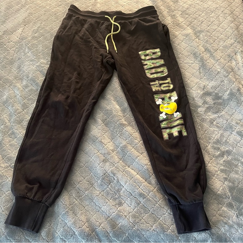 Warner Bros. Black Joggers with Graphic Print bad to the bone‎